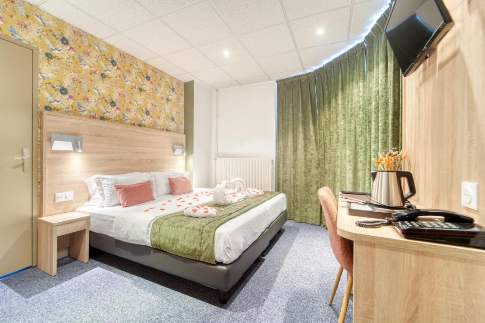 Hotel Escurial - Centre Gare Metz Zewnętrze zdjęcie